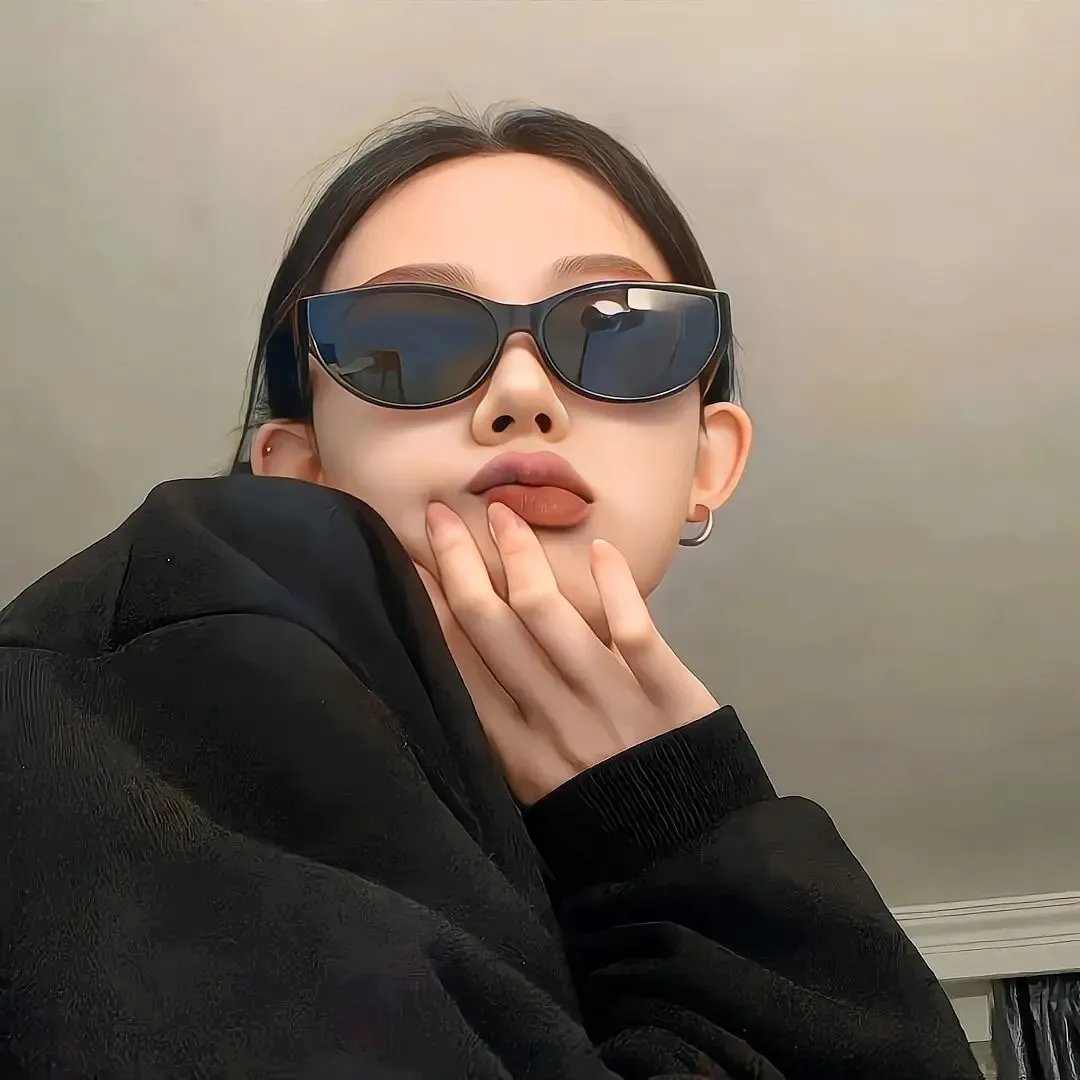 端盘子的我，被女老板拉去结婚